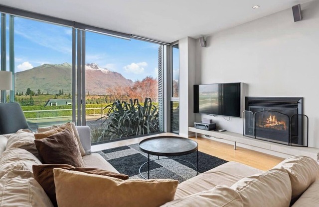 Alpine Vista Retreat