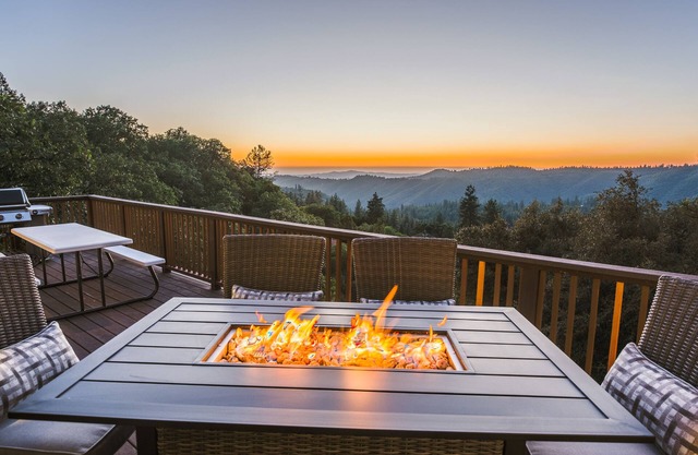 Alta Vista "Lifting Spirits" - Luxury retreat with a view