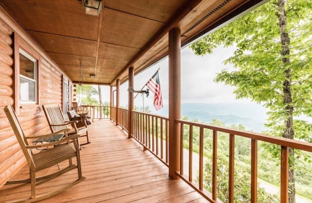 Altitude Adjustment - Cabin with Panoramic Views