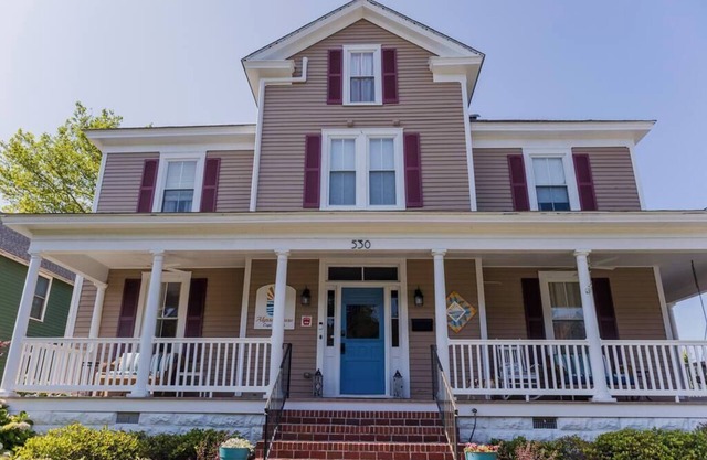 Alyssa House, Historic Home with Pool