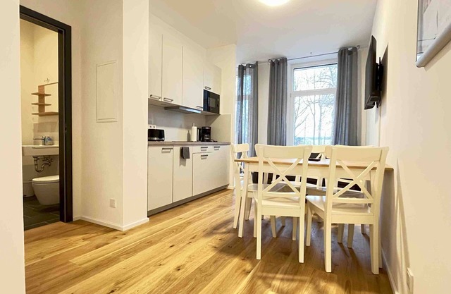 (AM1013) Modern fitter's apartment