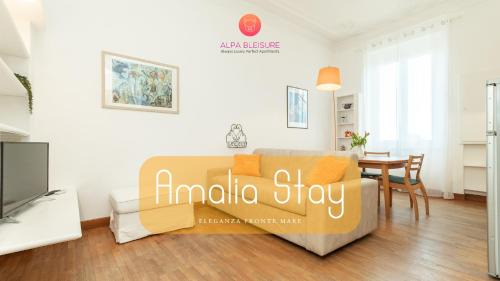 Amalia Stay, sea front and 50 meters from the Station