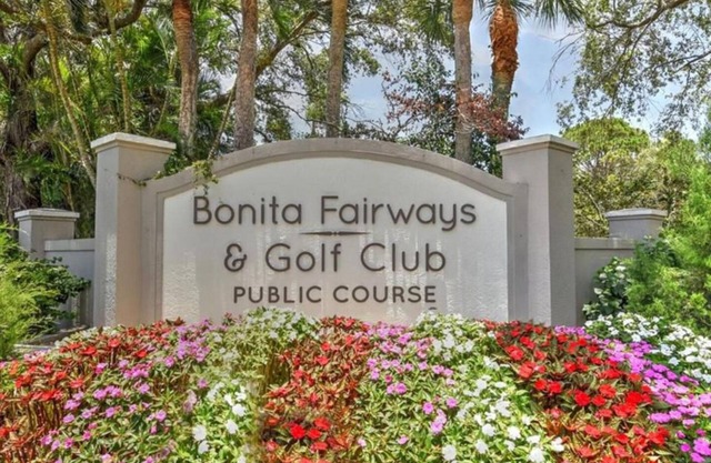 AMAZING 2 Bedroom / 2 full baths + Den in a resort like community