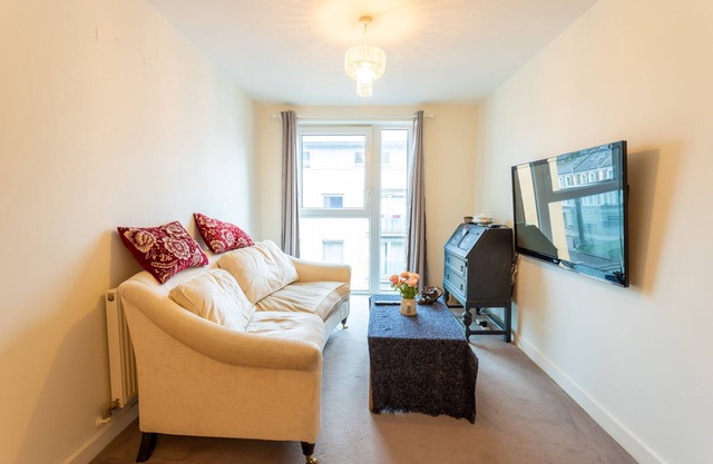 Incroyable appartement de 2 chambres et 2 salles de bains avec balcon à Greenwich