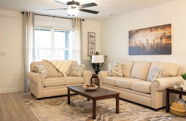 Amazing 2 units house mins to Louisville!