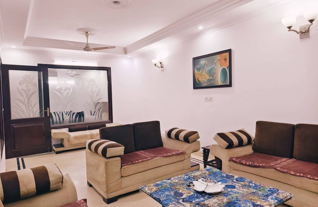 Amazing 3 BHK Apartment in GK-3