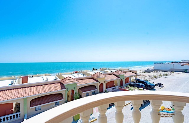 Amazing Beach View with WiFi - Jerry`s condo #5