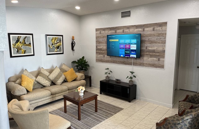 Amazing & cozy Duplex near Zoo Miami