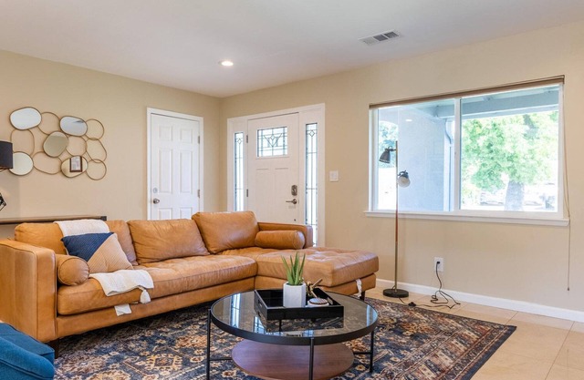 Amazing Cupertino 4BR w/ Backyard, close to Restaurants, by Blueground