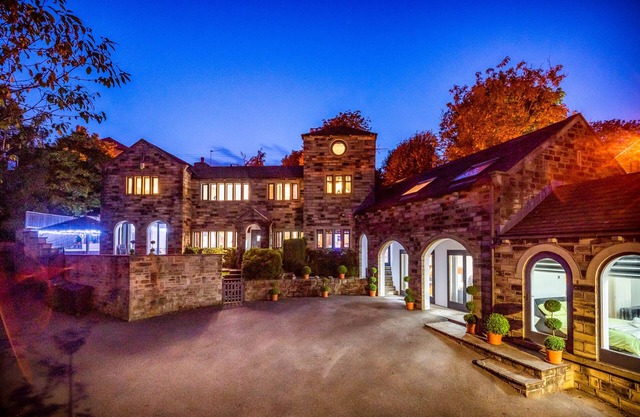 Incroyable Hen Party Cottage & Family House pour 12 personnes avec bain à remous