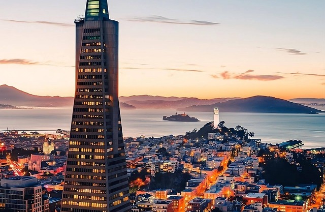Amazing Find! 4 Bay View Units in the Heart of San Francisco! Pier 39, Game Room, Bar!