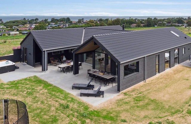 Amazing home in Bogense with sauna