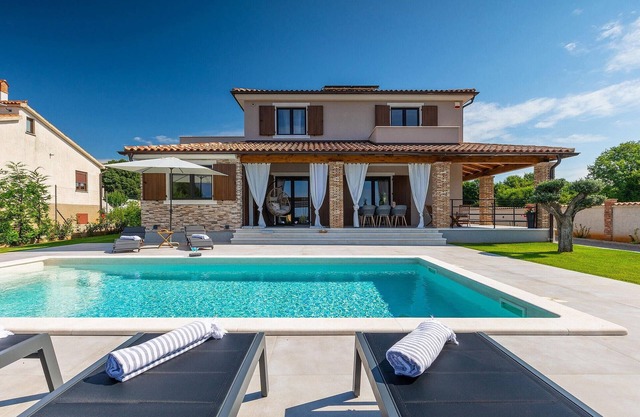 Superbe maison à Galizana avec sauna