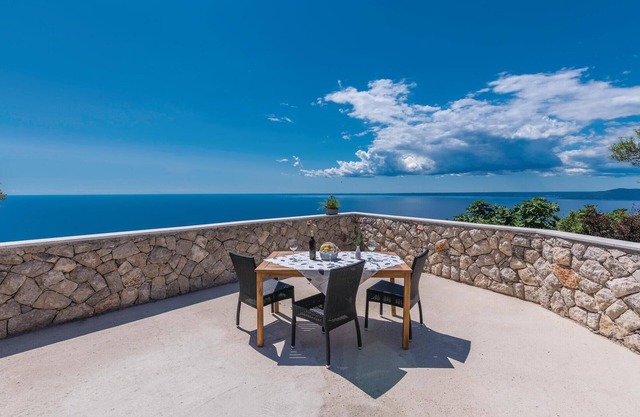 Superbe maison à Lubenice avec WiFi