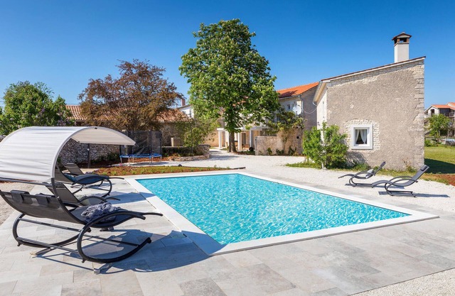 Superbe maison à Modrusani avec WiFi