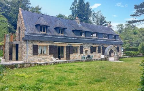 Amazing Home In Saint-Thurien With Wifi