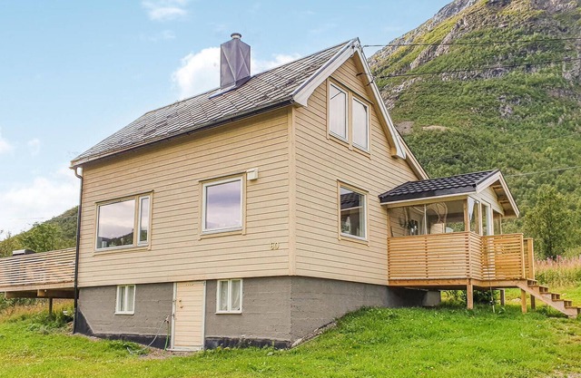 Amazing Home in Sortland With 3 Bedrooms and Wifi