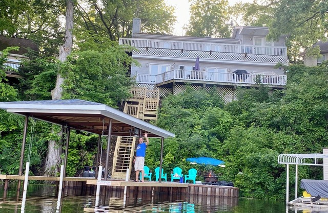Amazing Lakefront House avec toutes les commodités!