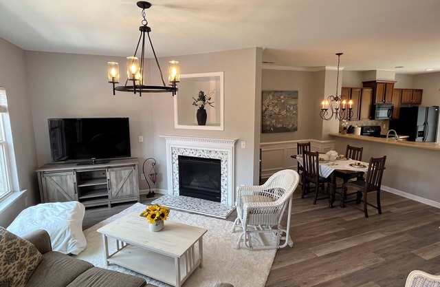 Amazing location Cary,Morrisville,Apex downtown.Close to RDU,RTP,Shopping Center