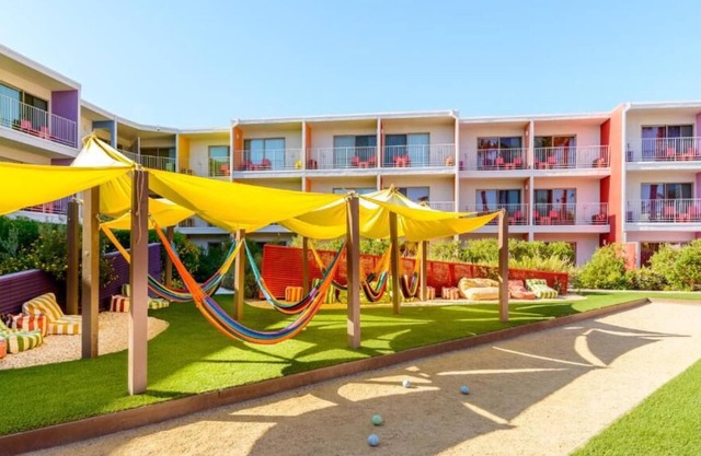 Amazing Mountain View in our Family Friendly 3 Units! Near Palm Canyon!