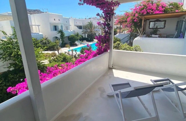 Amazing Mykonos Villa | 2 Bedrooms | Mykonian Style Pool House | Access to Swimming Pool & Great Location | Ornos