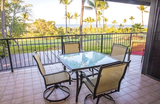 Amazing Ocean Views Over Lush Golf Course-Spacious Country Club Villas 226