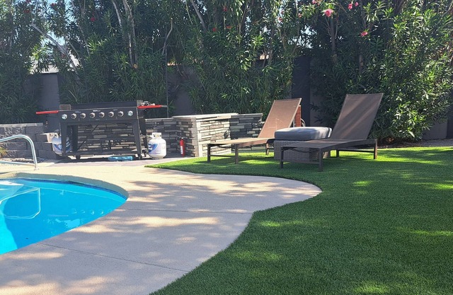 Amazing Pool, Spa, and Outdoor Entertainment Center