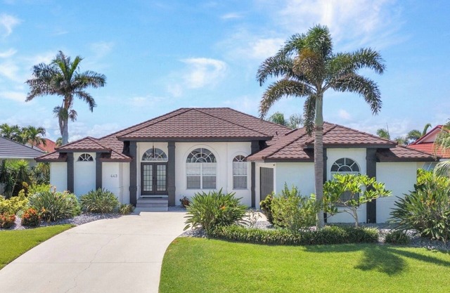 AMAZING!! Remodeled Punta Gorda waterfront home; HEATED SALT POOL; golf nearby