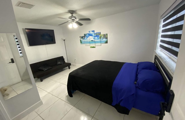 Amazing studio with parking on premises