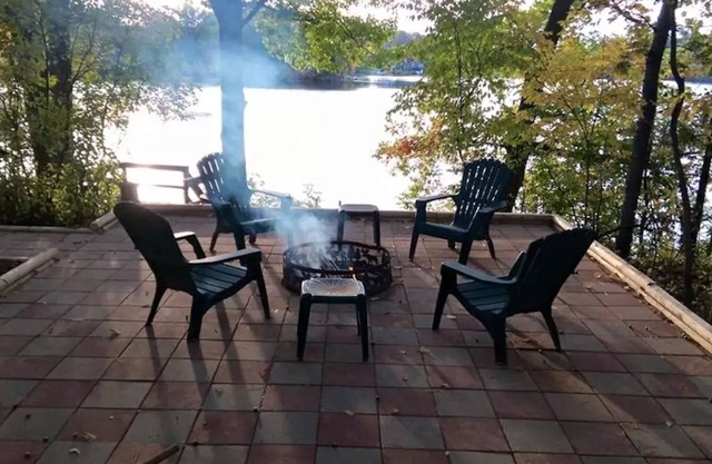 INCROYABLE! Big Bass Lake Cottage! Nager, bateau, poisson!