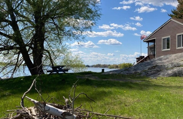 Vue magnifique, accès direct à l'eau, quai de 80 pieds, voie privée, paradis