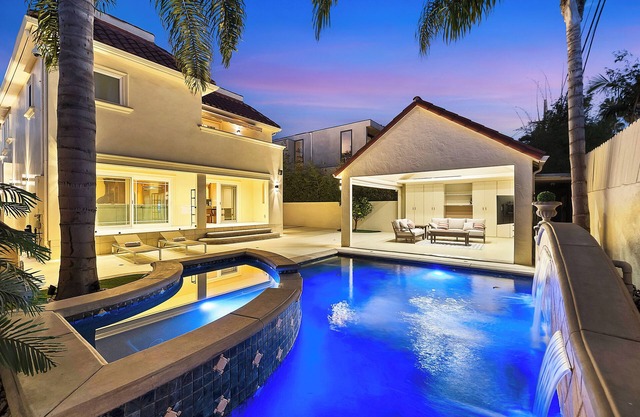 Amazing Villa In Best Location Pool jacuzzi Center Walking Distance To Resturant