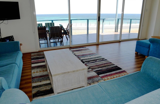 Vue imprenable sur le front de mer 4 chambres 2 salles de bain wifi gratuit
