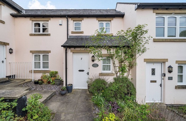 Amber Cottage, CARK IN CARTMEL