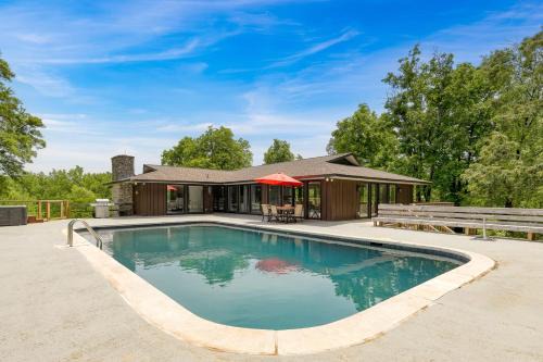 Amber Escape by AvantStay 3 Unique Spaces Pool