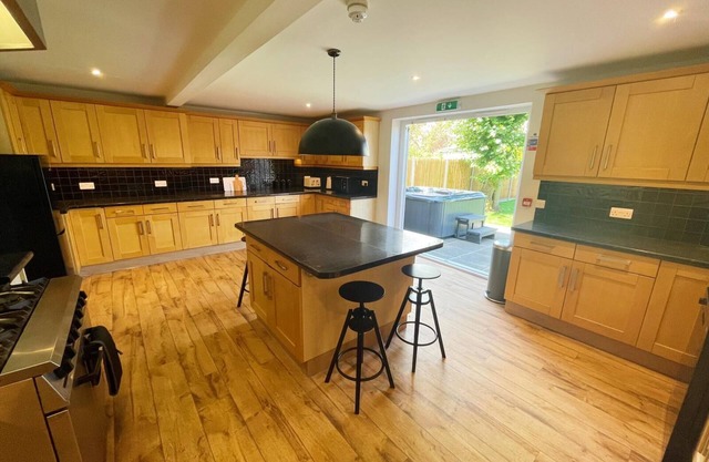 Amber House - Stunning 8 Georgian House