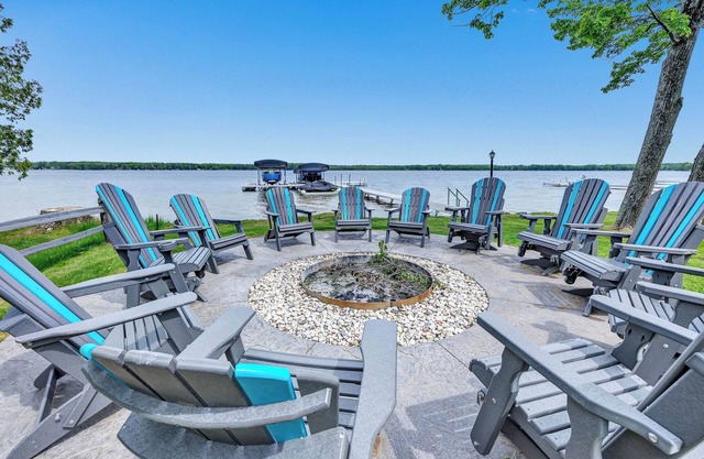 This cottage is a 4 bedroom(s), 3 bathrooms, located in Pound, WI.