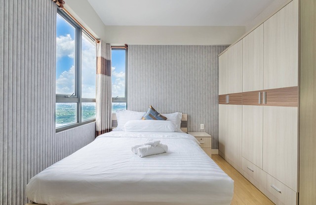 AmbiHOME Premium River view 3BR 2WC Masteri Thao Dien T2
