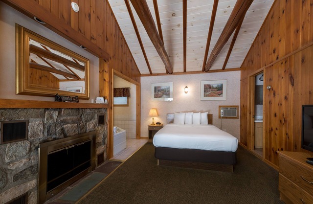 Americas Best Value Inn & Suites Lake George