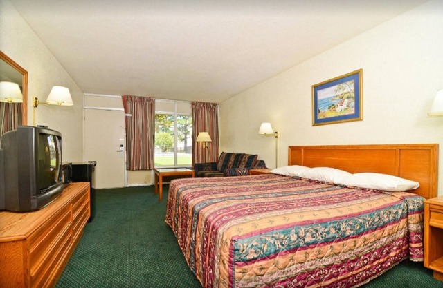 Americas Best Value Inn Wilson - Unité 7 (un lit)