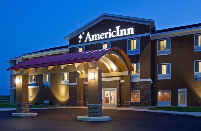 AmericInn by Wyndham Hartford SD
