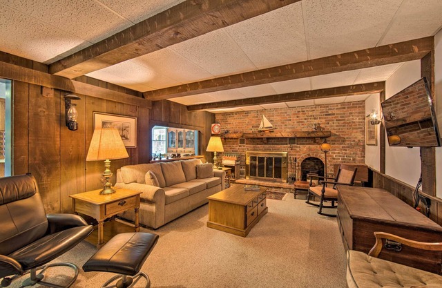 Amish Country Apartment w/ Cozy Fireplace!