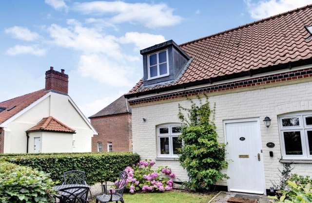 Amrose Cottage - Deux Chambres Maison, Couchages 4