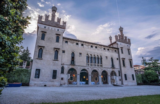 Un ancien et prestigieux château