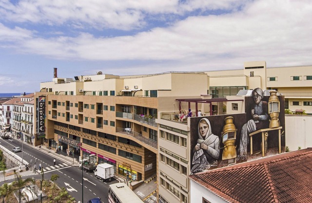 An entire building in the centre of Funchal, Drapes Design.