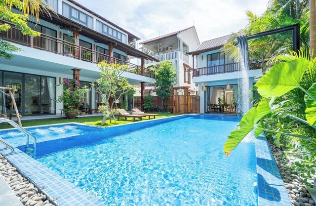 An Oasis 10min to Old Town | Vesta Nho Villa