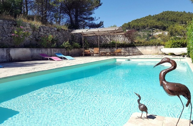 Une ancienne bergerie et toute la Provence à votre portée...