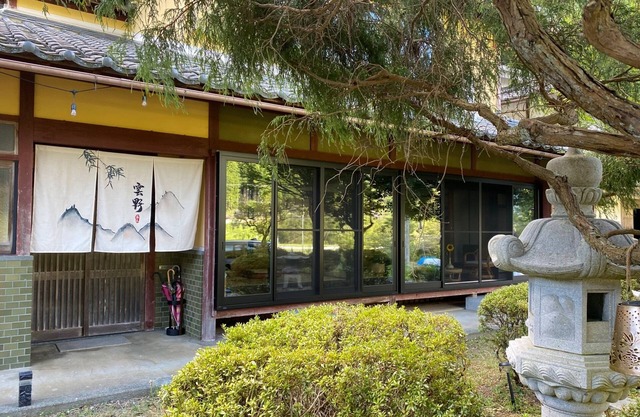 An old private house for rent surrounded by rich n / Nantan Kyōto