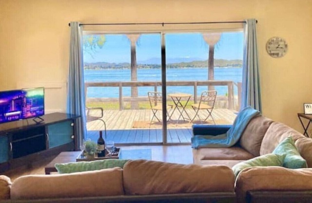 An Original Lake House, with a Private Beach!
