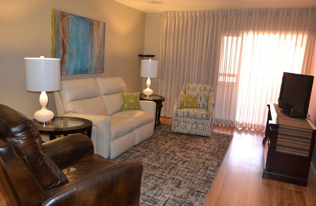 Condo dans la belle ville de North Phoenix. Marcher aux magasins, restaurants et golf.